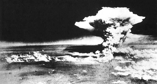 De ontploffing van de atoombom boven Hiroshima in 1945
